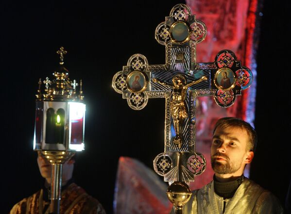 El gusto por los extremos. Baños por la Epifanía - Sputnik Mundo