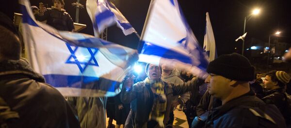 Colonos israelíes protestan cerca de la colonia de Otniel - Sputnik Mundo
