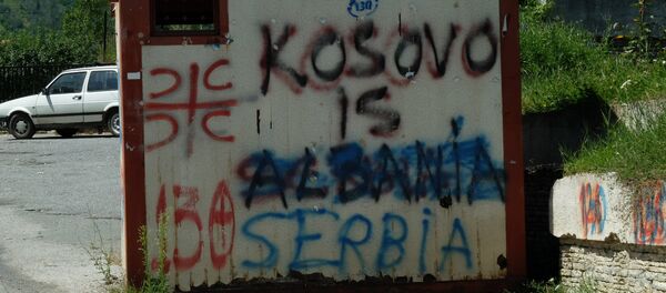 Unos grafitis en Kosovo (imagen referencial) Unos grafitis en Kosovo (imagen referencial) - Sputnik Mundo