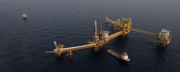 Plataforma petrolera de Pemex en la Sonda de Campeche, México Plataforma petrolera de Pemex en la Sonda de Campeche, México - Sputnik Mundo