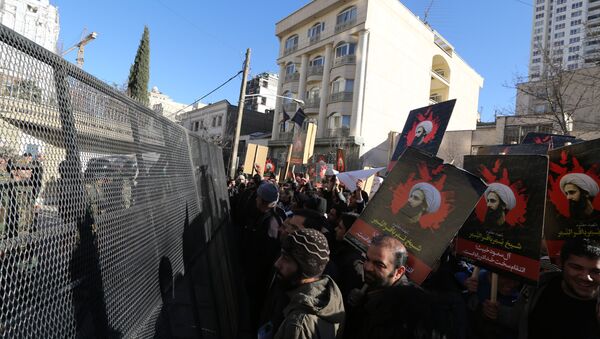 Protestas frente a la embajada saudí en Teherán (Archvio) - Sputnik Mundo