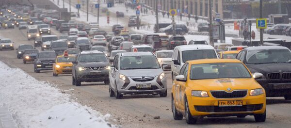 Circulación de coches en Moscú - Sputnik Mundo