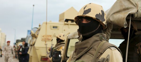 Un soldado del Ejército de Egipto - Sputnik Mundo