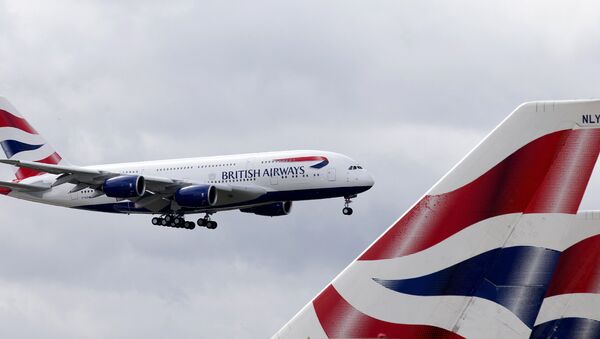 Un avión de la aerolínea British Airways - Sputnik Mundo