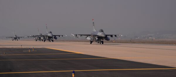 Cazas F-16 estadounidenses - Sputnik Mundo