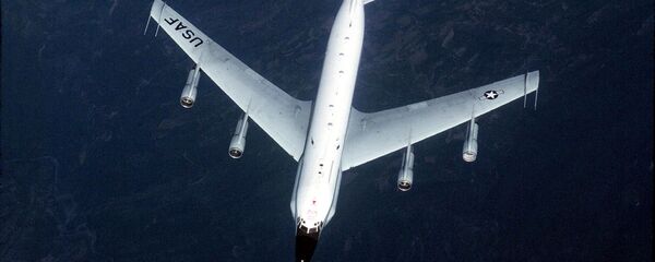 El avión de reconocimiento estadounidense RC-135 - Sputnik Mundo