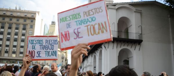 Una manifestación en Buenos Aires contra despidos Una manifestación en Buenos Aires contra despidos - Sputnik Mundo