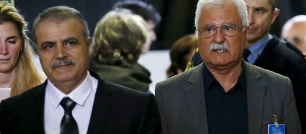 El jefe de la delegación de la oposición siria, Asaad Al-Zoubi, y miembro de Alta Comité de Negociaciones, George Sabra El jefe de la delegación de la oposición siria, Asaad Al-Zoubi, y miembro de Alta Comité de Negociaciones, George Sabra - Sputnik Mundo