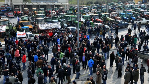 Protestas en Grecia por las reformas sociales del gobierno Protestas en Grecia por las reformas sociales del gobierno - Sputnik Mundo