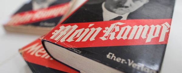'Mein Kampf' ('Mi lucha') de Adolf Hilter - Sputnik Mundo