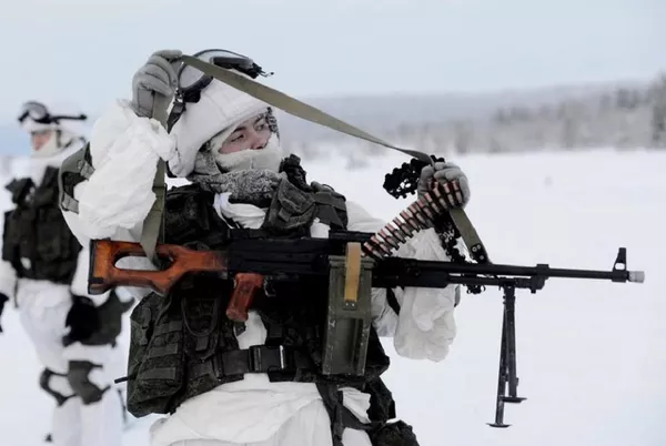Huskies y ciervos al servicio militar ruso Huskies y ciervos al servicio militar ruso - Sputnik Mundo