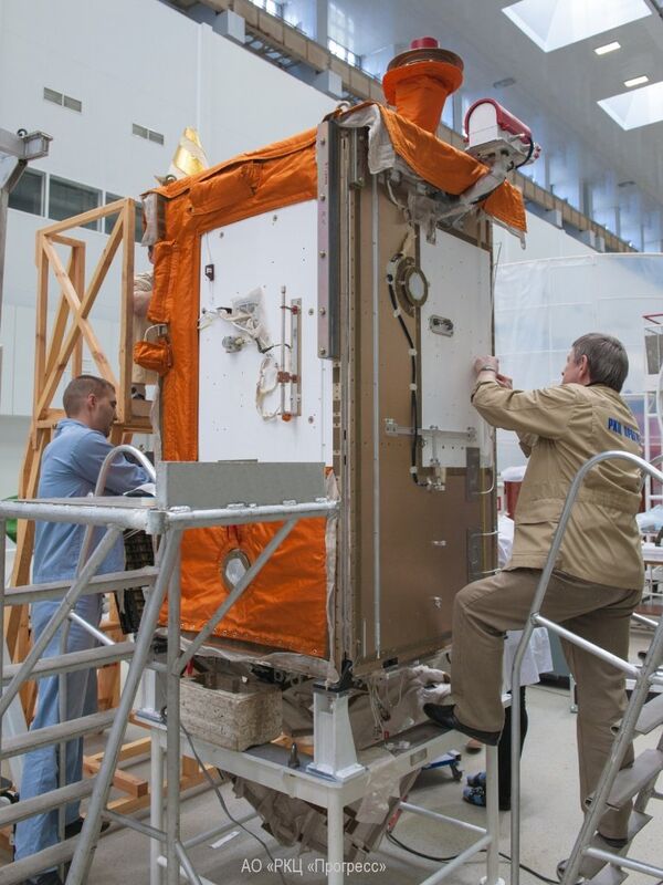 Satélite Aist 2-D - Sputnik Mundo