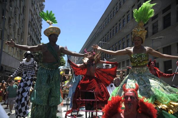 El Carnaval de Brasil: la fiesta que encarna al alma brasileña - Sputnik Mundo