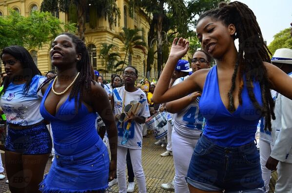 El Carnaval de Brasil: la fiesta que encarna al alma brasileña - Sputnik Mundo