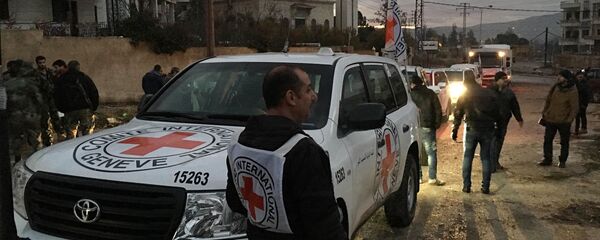 Ayuda humanitaria de La Cruz Roja en Siria - Sputnik Mundo