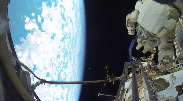 Cosmonautas rusos realizan el primer paseo espacial de 2016 Cosmonautas rusos realizan el primer paseo espacial de 2016 - Sputnik Mundo