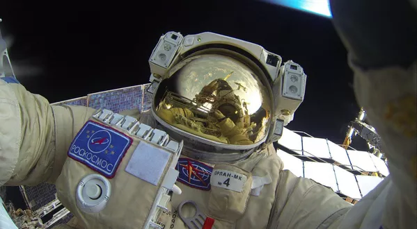 Cosmonautas rusos realizan el primer paseo espacial de 2016 Cosmonautas rusos realizan el primer paseo espacial de 2016 - Sputnik Mundo