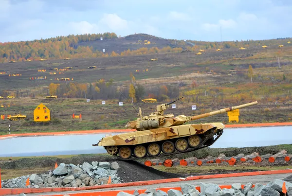 El T-90: el tanque más vendido en el mercado mundial El T-90: el tanque más vendido en el mercado mundial - Sputnik Mundo