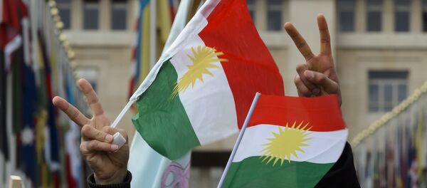 Banderas de Kurdistán Banderas de Kurdistán - Sputnik Mundo