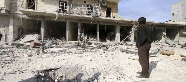 Edificios destruidos por bombardeos en Alepo - Sputnik Mundo