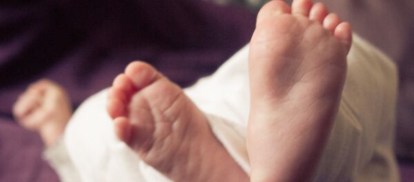 Un bebé - Sputnik Mundo