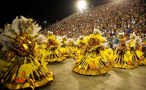 El Desfile de las escuelas de samba en Río de Janeiro - Sputnik Mundo