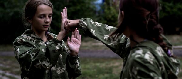 Donbás: a un año tras la firma de los acuerdos de Minsk - Sputnik Mundo