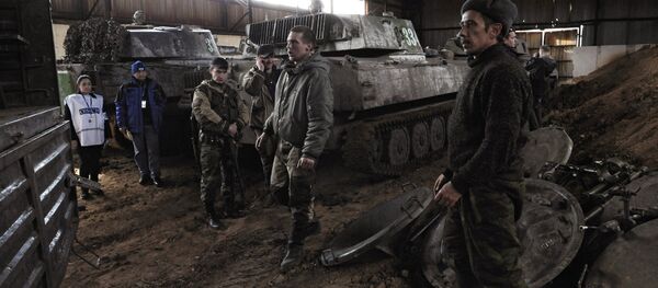 Las milicias de la RPD retira los morteros de Donetsk Las milicias de la RPD retira los morteros de Donetsk - Sputnik Mundo