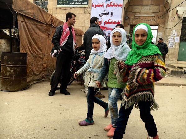 La ciudad siria de Noubel tras 4 años de asedio - Sputnik Mundo