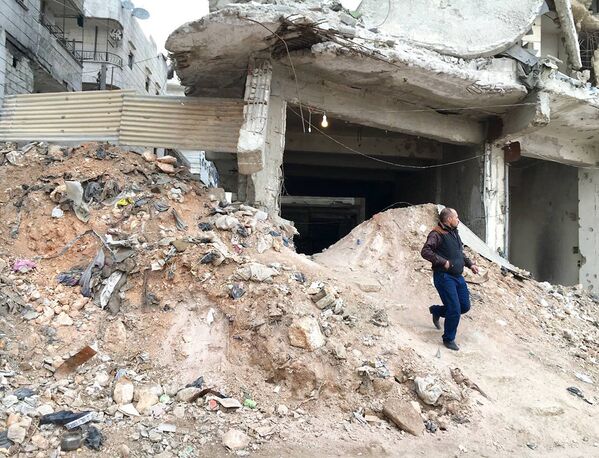 La ciudad siria de Noubel tras 4 años de asedio - Sputnik Mundo