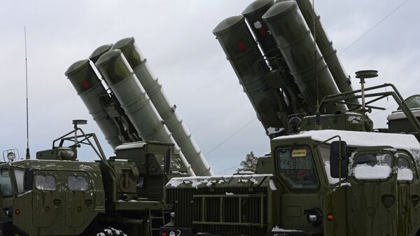 El sistema antimisiles S-400, antecesor del S-500 - Sputnik Mundo