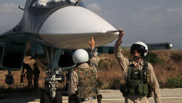 Los aviones rusos en la base Hmeymim (archivo) - Sputnik Mundo