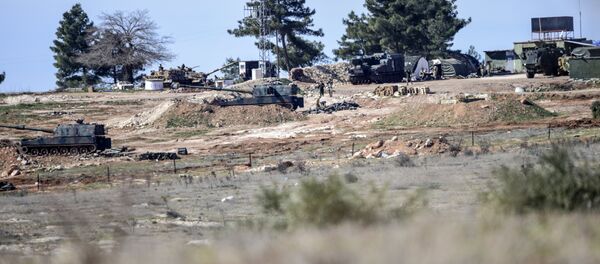 Tanques turcos en la frontera con Siria - Sputnik Mundo