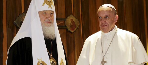 Patriarca ruso Kiril y papa Francisco - Sputnik Mundo