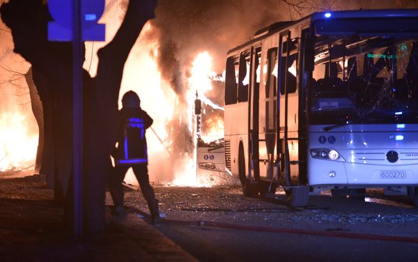 Explosión en Ankara, el 17 de febrero de 2016 - Sputnik Mundo