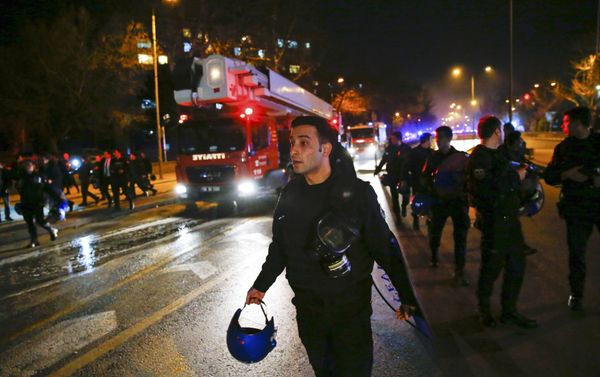 Explosión en Ankara, el 17 de febrero de 2016 - Sputnik Mundo