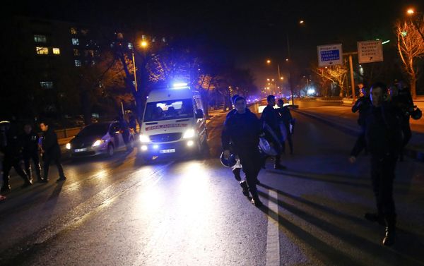 Explosión en Ankara, el 17 de febrero de 2016 - Sputnik Mundo