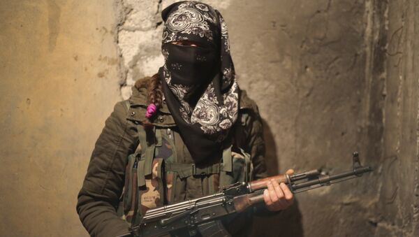 Una soldado kurda - Sputnik Mundo