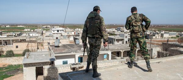 Soldados sirios en Alepo - Sputnik Mundo