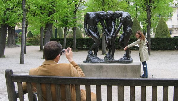 Turistas en París - Sputnik Mundo