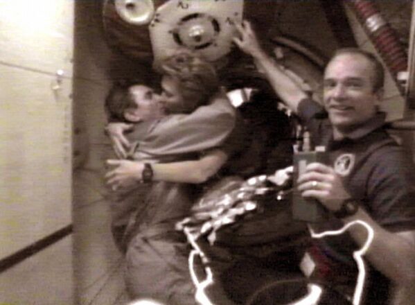 La primera estación espacial modular en el mundo: “Mir” - Sputnik Mundo