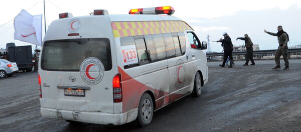 Ambulancia en el lugar del atentado en Damasco Ambulancia en el lugar del atentado en Damasco - Sputnik Mundo