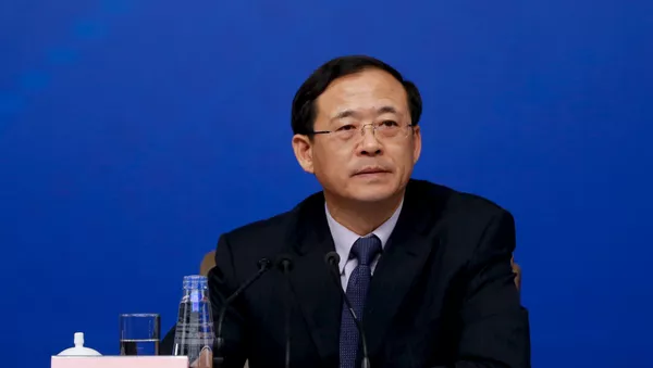 Liu Shiyu, jefe de la Comisión Reguladora de Valores de China - Sputnik Mundo