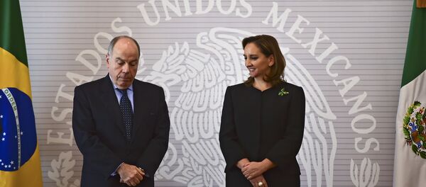 Mauro Vieira, secretario de Relaciones Exteriores de Brasil, y Claudia Ruiz, secretaria de Relaciones Exteriores de México - Sputnik Mundo