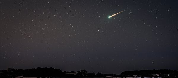 Un asteroide se cae a la Tierra - Sputnik Mundo
