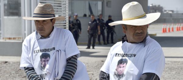 Manifestación en contra de la extradición del 'Chapo' - Sputnik Mundo