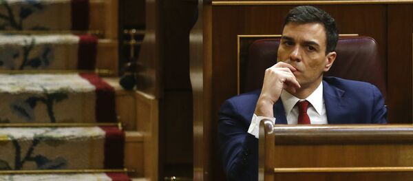 Spain's Socialist Party leader Pedro Sanchez attends an investiture debate at parliament in Madrid - Sputnik Mundo