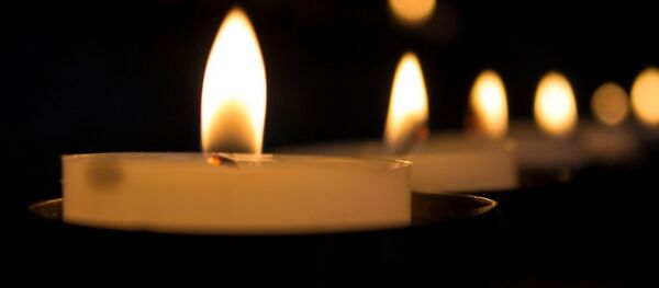 Unos cirios - Sputnik Mundo