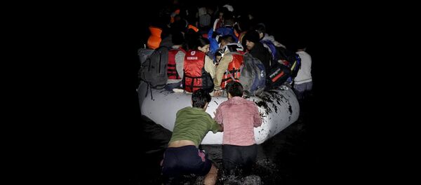 Refugiados en su camino a Europa - Sputnik Mundo