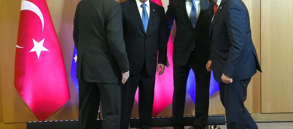 Ahmet Davutoglu, Jean-Claude Juncker, Donald Tusk y Martin Schulz - Sputnik Mundo